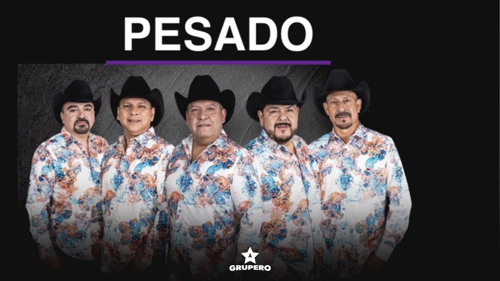 Integrantes del grupo Pesado promocionando su nuevo sencillo En Corto