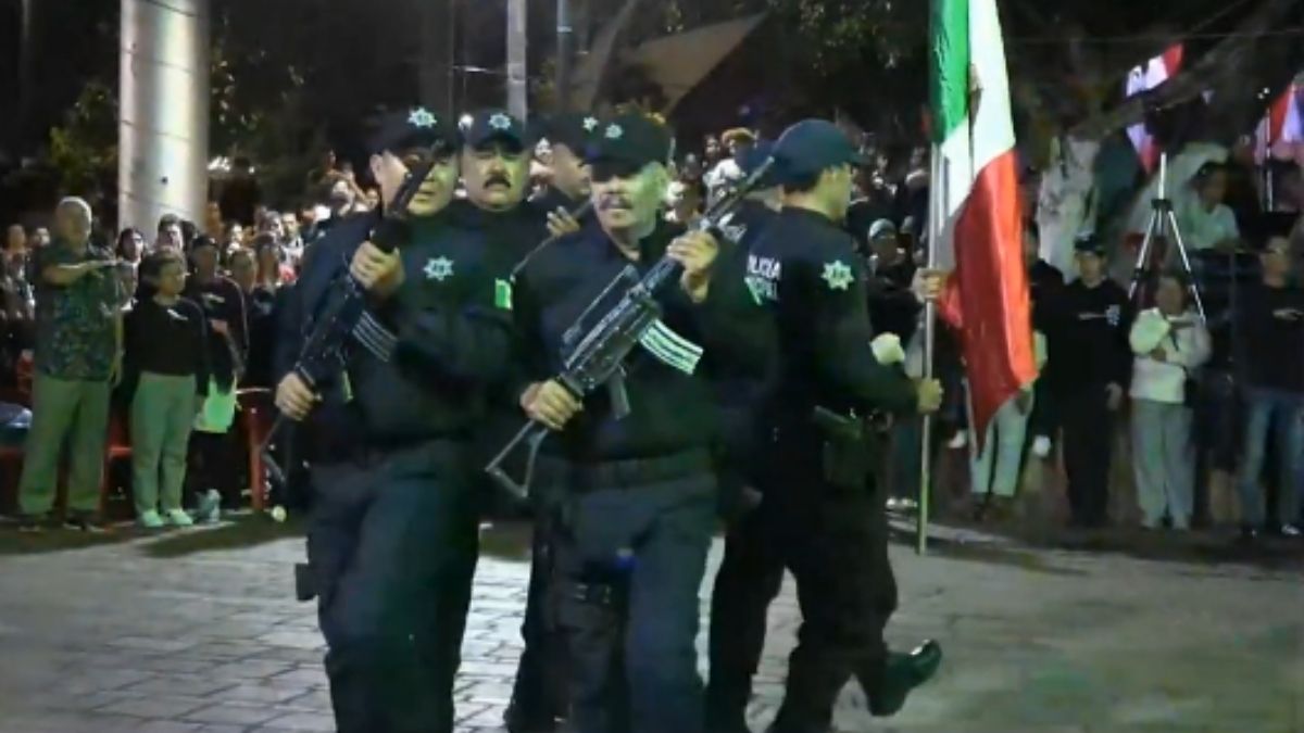 Policías municipales durante una escolta en Tamazula, Jalisco